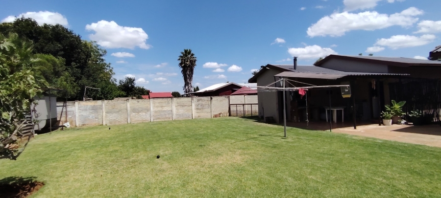 3 Bedroom Property for Sale in Meiringspark Ext 2 North West
